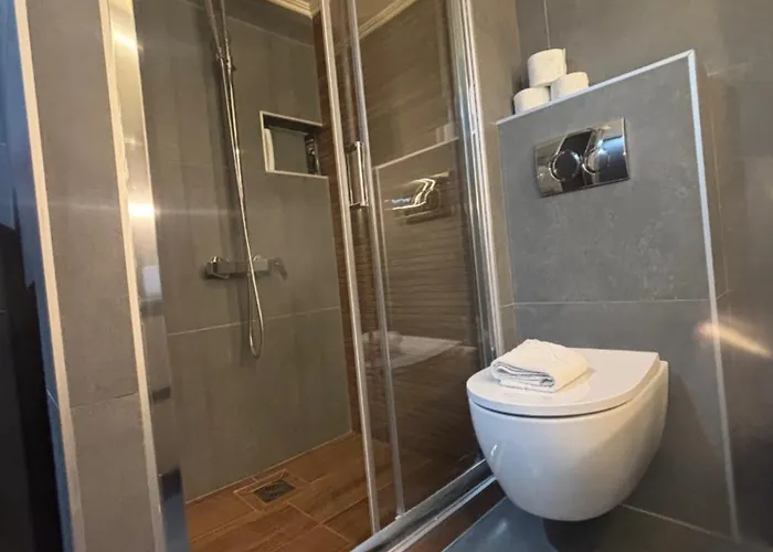 Nikopoleos Apartmán *